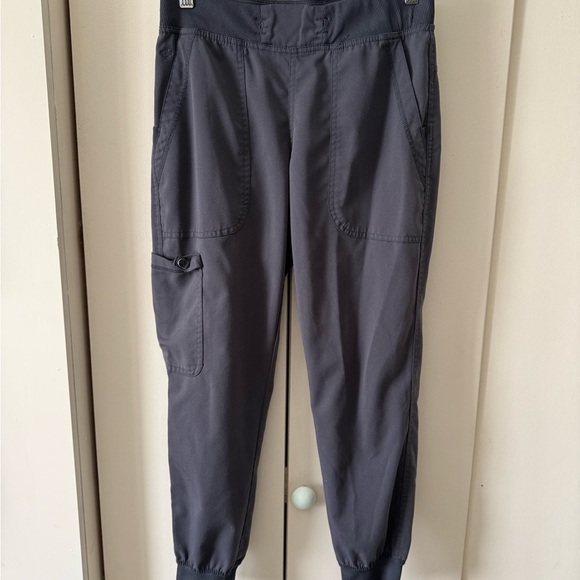 Med Couture Pants - Med Couture Touch Pull On Jogger Cargo Scrub Pants in Pewter Gray Grey XS Petite